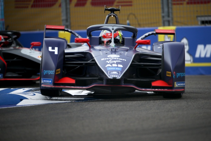 Photo: Robin Frijns - Virgin Racing - Spark SRT 05E - Audi