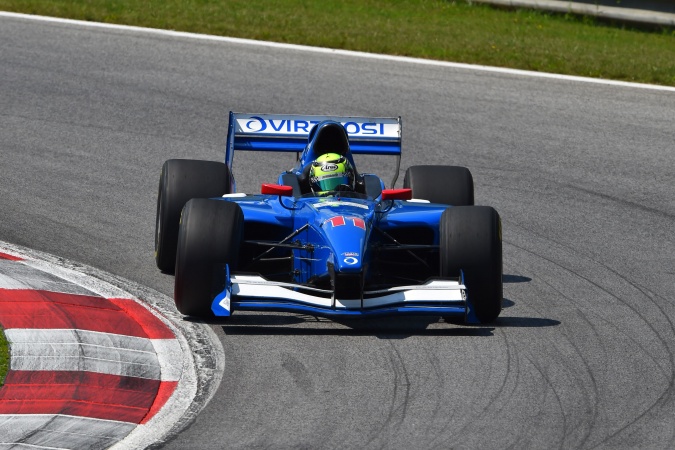 Photo: Tamás Pál Kiss - Virtuosi Racing - Lola B05/52 - Zytek (2013)