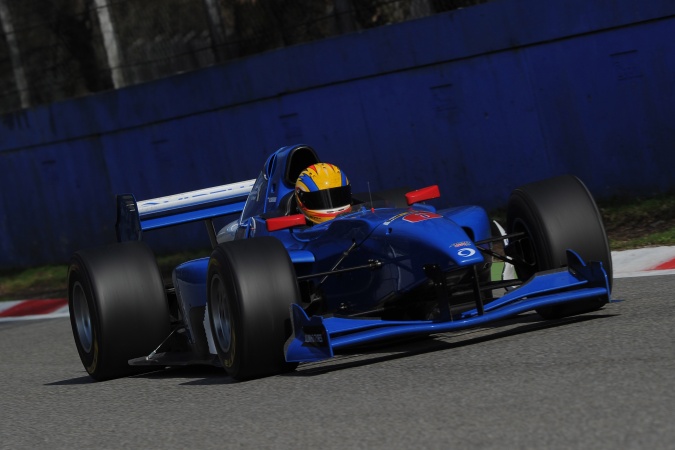 Photo: Max Snegirev - Virtuosi Racing - Lola B05/52 - Zytek (2013)