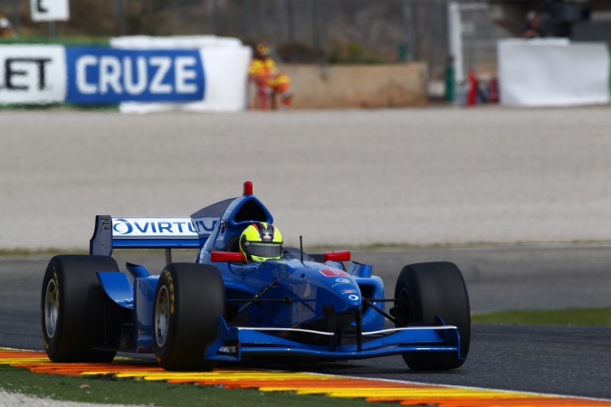 Photo: Sten Pentus - Virtuosi Racing - Lola B05/52 - Zytek