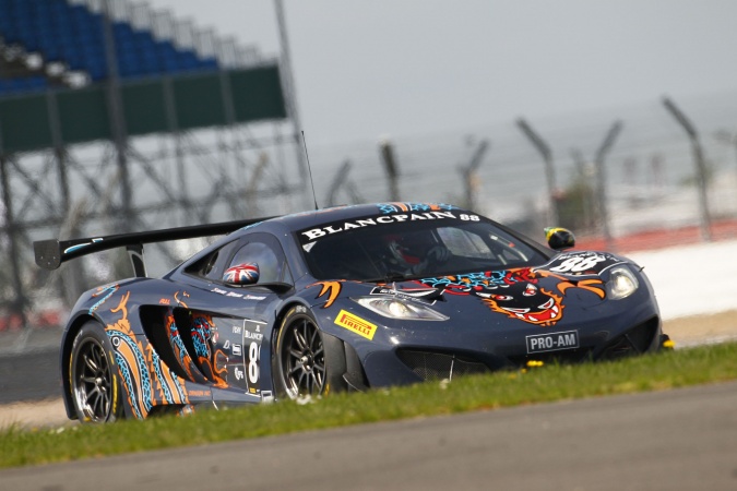 Photo: Jordan GrogorLeon PriceRob Barff - Von Ryan Racing - McLaren MP4-12C GT3