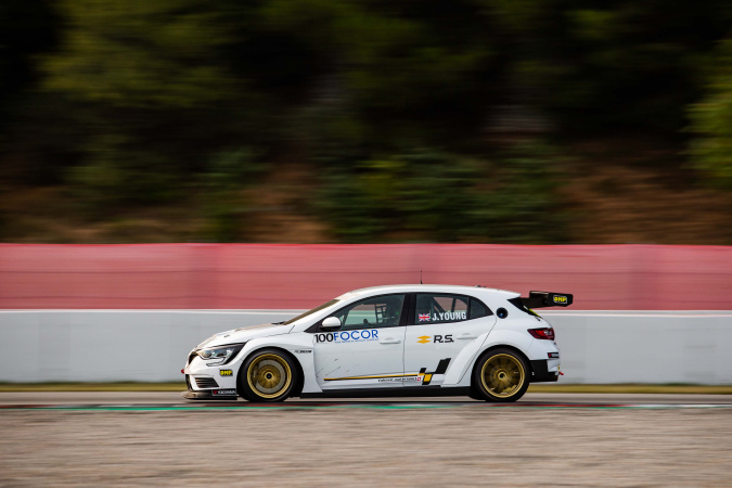 Photo: Jack Young - Vukovic Motorsport - Renault Mégane RS TCR