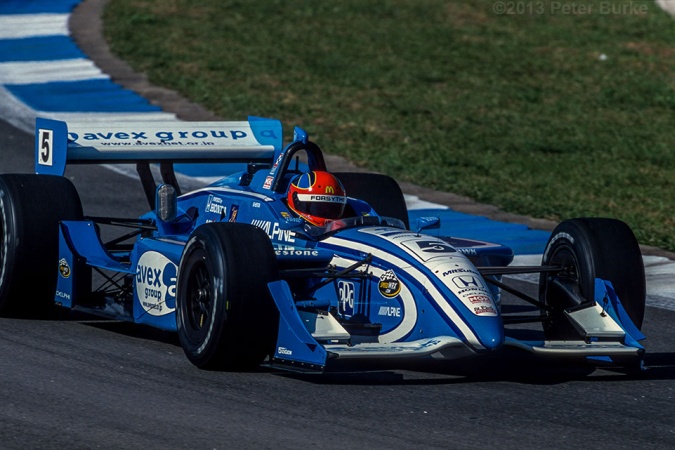 Photo: Bryan Herta - Walker Racing - Reynard 2Ki - Honda