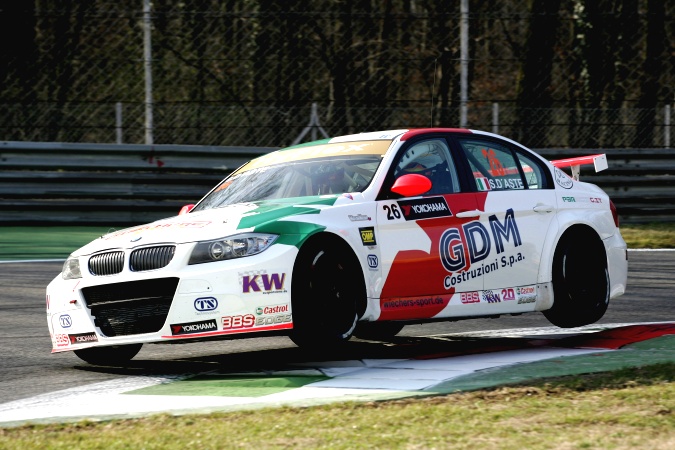 Photo: Stefano d'Aste - Wiechers Sport - BMW 320 TC (E90)