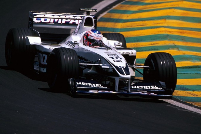 Photo: Jenson Button - Williams - Williams FW22 - BMW
