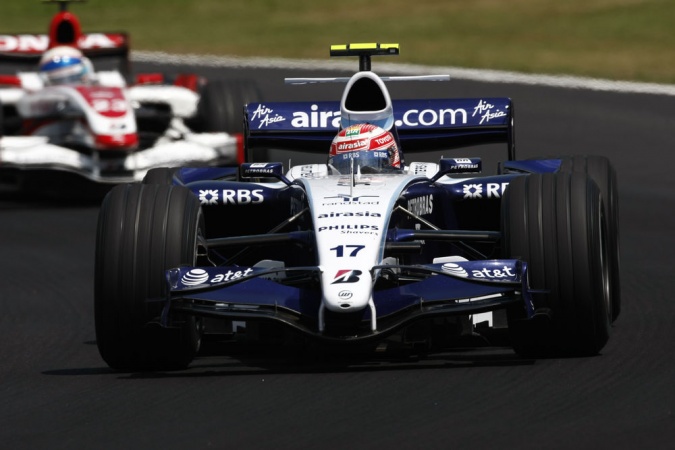 Photo: Kazuki Nakajima - Williams - Williams FW29 - Toyota
