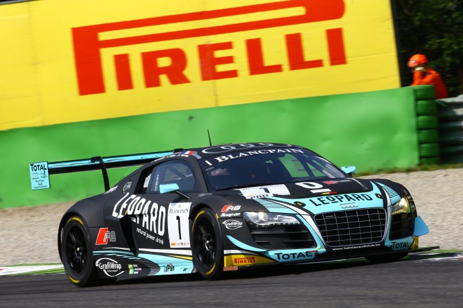 Photo: Laurens VanthoorRobin FrijnsJean Karl Vernay - WRT - Audi R8 LMS ultra