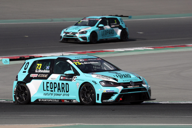 Photo: Gordon Shedden - WRT - Volkswagen Golf GTI TCR