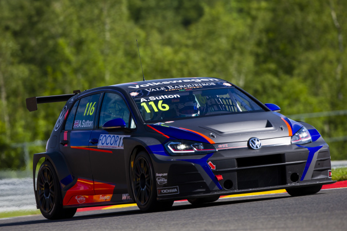 Photo: Ash Sutton - WRT - Volkswagen Golf GTI TCR