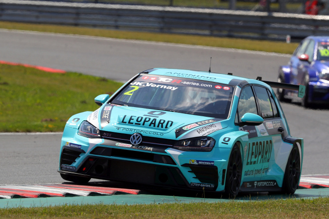 Photo: Jean Karl Vernay - WRT - Volkswagen Golf GTI TCR