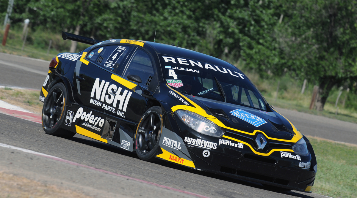 Ignacio Julián - Ambrogio Racing - Renault Fluence II RPE V8