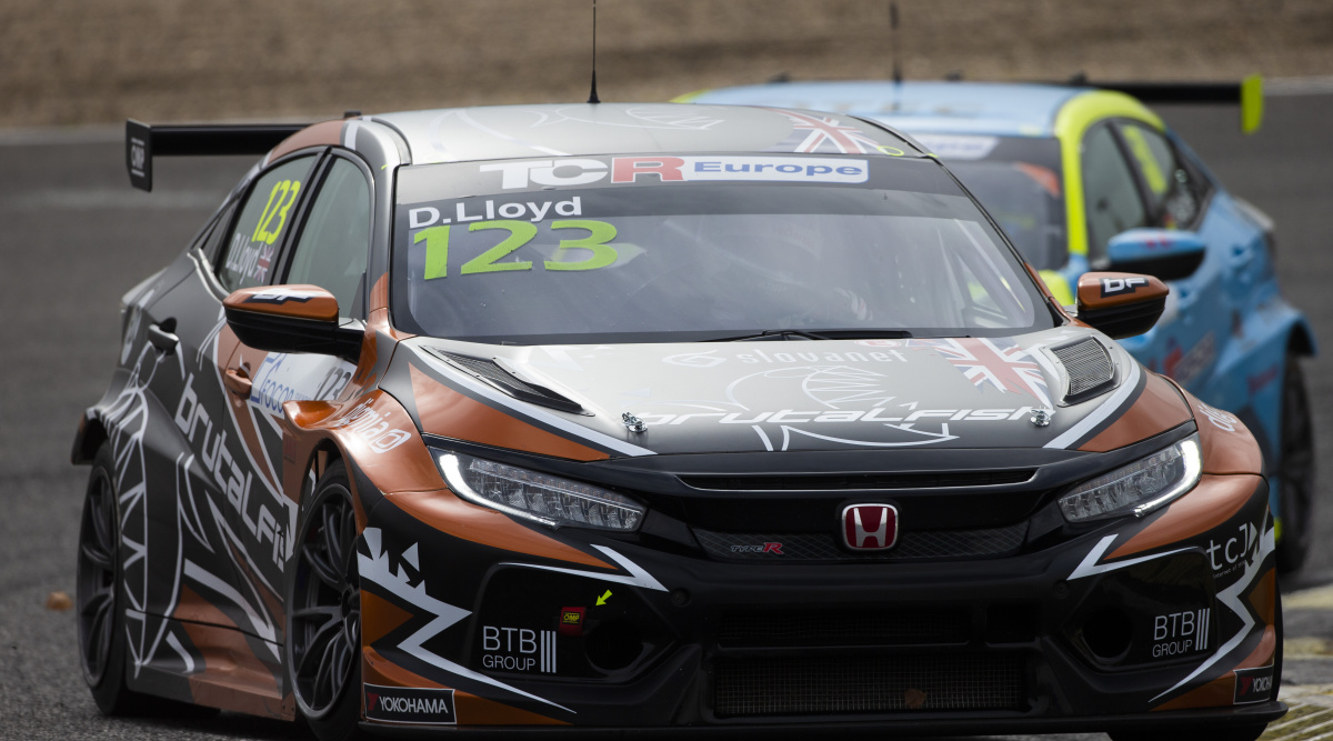 Daniel Lloyd - Brutal Fish Racing Team - Honda Civic Type R TCR (II)