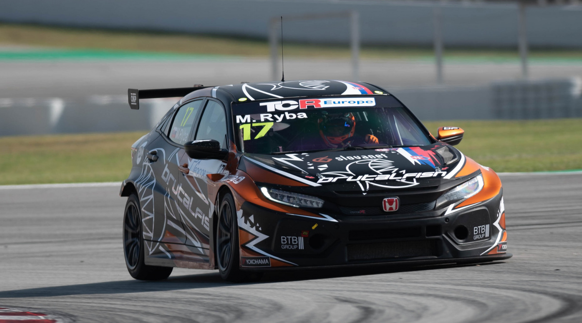 Martin Ryba - Brutal Fish Racing Team - Honda Civic Type R TCR (II)