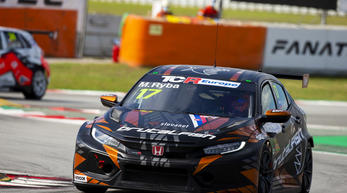 Team Racing Fish Martin Ryba - Brutal Fish Racing Team: TCR Euro Series 2021 - Photo 17/32