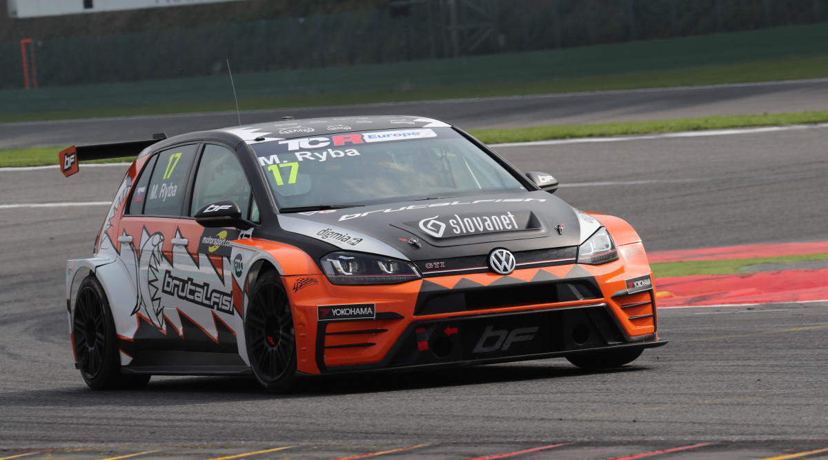 Martin Ryba - Brutal Fish Racing Team - Volkswagen Golf GTI TCR
