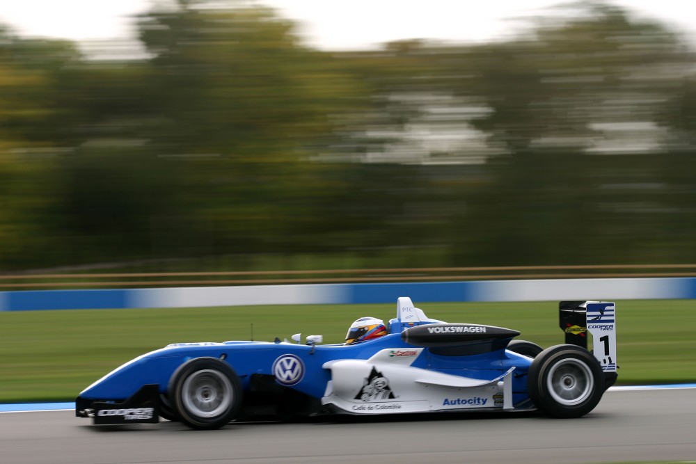 Carlos Huertas - Carlin Motorsport - Dallara F308 - Volkswagen