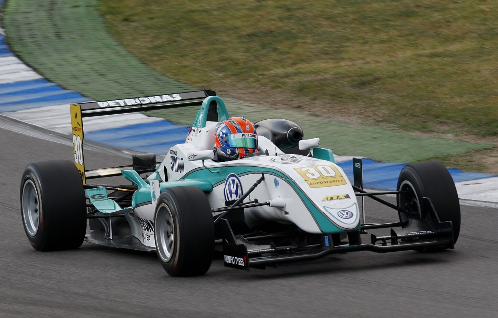 Jazeman Firhan Jaafar - Carlin Motorsport - Dallara F308 - Volkswagen