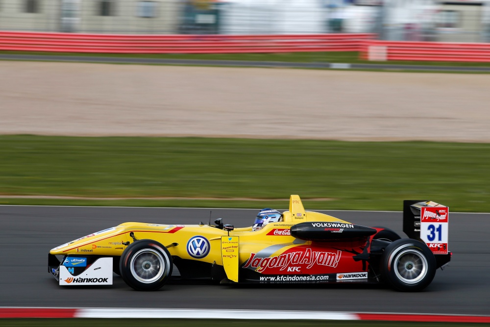 Tom Blomqvist - Carlin Motorsport - Dallara F312 - Volkswagen