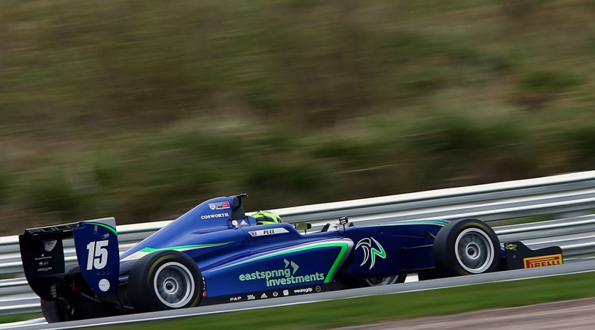 James Pull - Carlin Motorsport - Tatuus MSV F3-016 - Cosworth