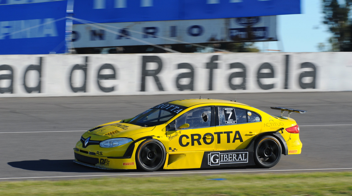 Carlos Javier Merlo - Corsa Racing - Renault Fluence II RPE V8