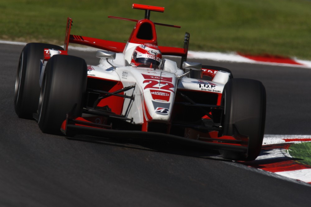 Kazuki Nakajima - DAMS - Dallara GP2/05 - Renault