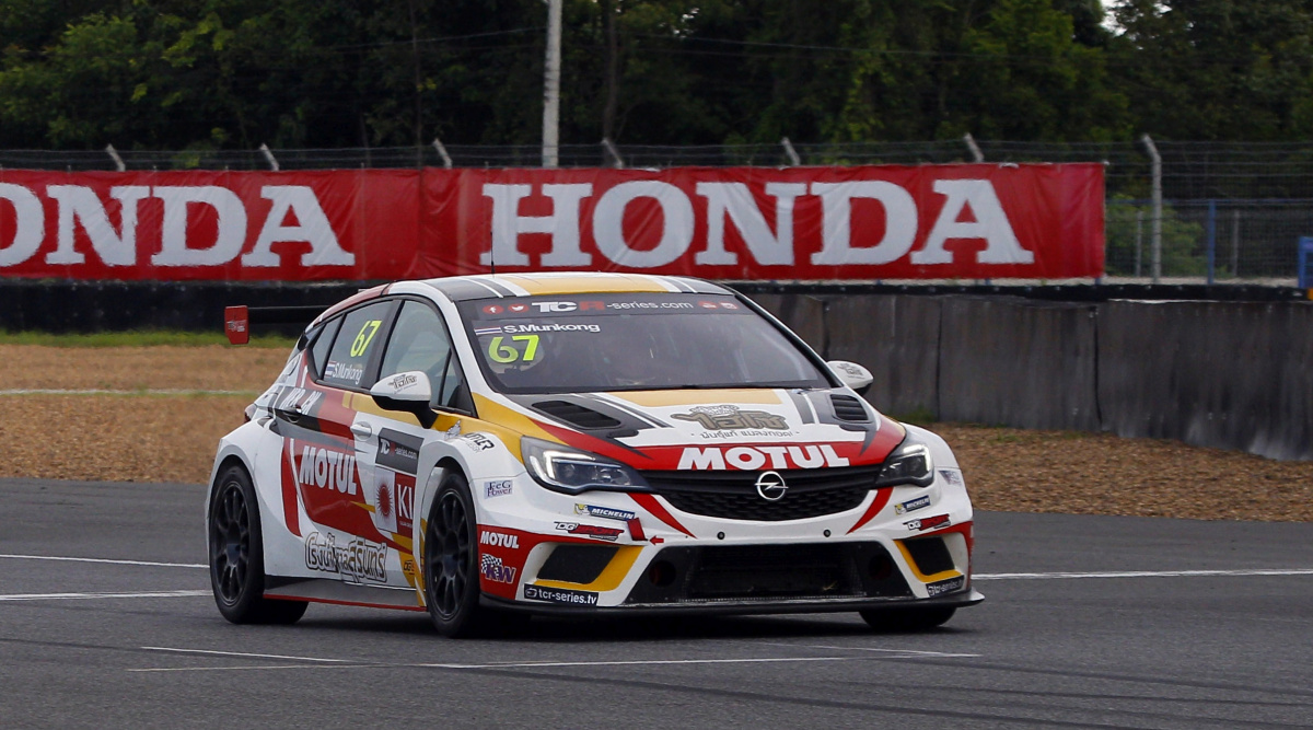 Munkong Sathienthirakul - DG Sport Compétition - Opel Astra OPC TCR