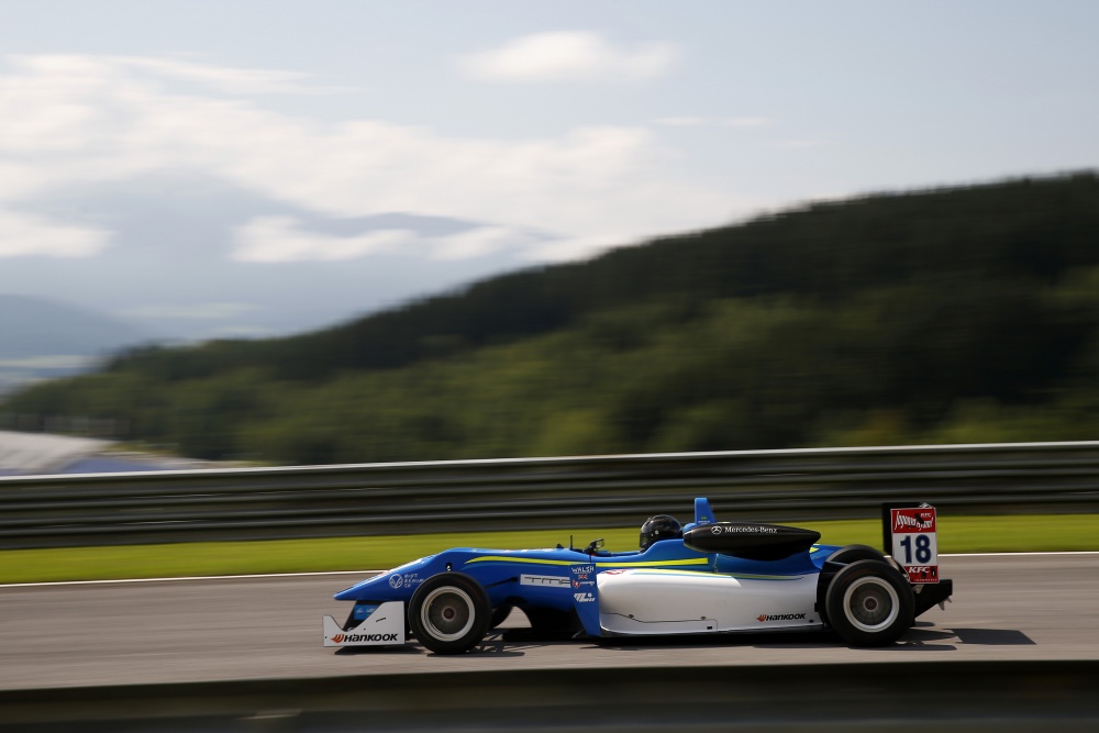 Matheus Leist - Double R Racing - Dallara F312 - AMG Mercedes