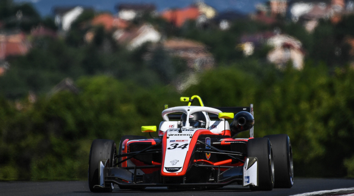 Joshua Dürksen - Drivex - Dallara F320 - HWA Mercedes
