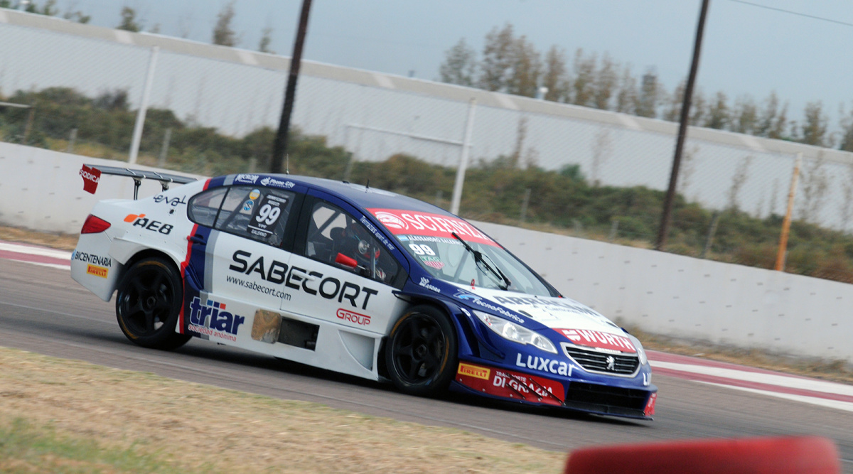 Alessandro Salerno - Escudería FE - Peugeot 408 RPE V8