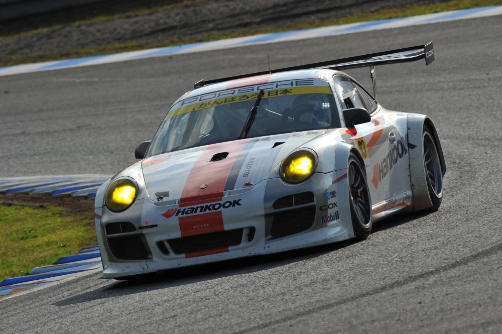 Masami KageyamaTomonobu Fujii - Team KTR - Porsche 911 GT3 RSR (997)
