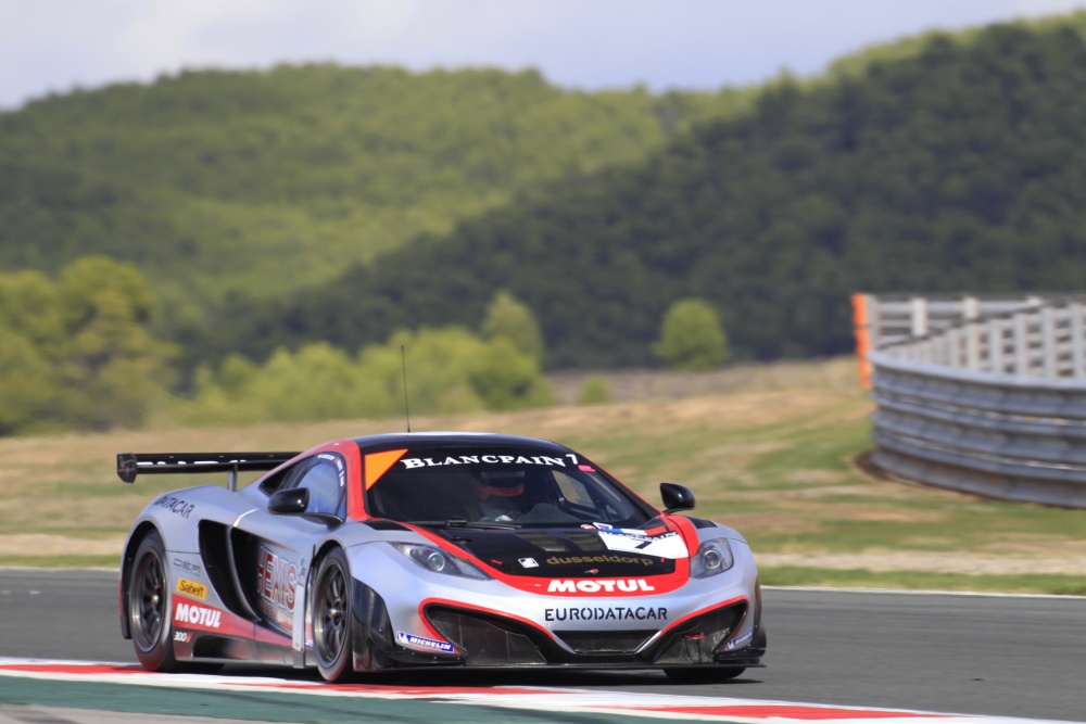 Frederic MakowieckiStef DusseldorpAlvaro Parente - Hexis Racing - McLaren MP4-12C GT3