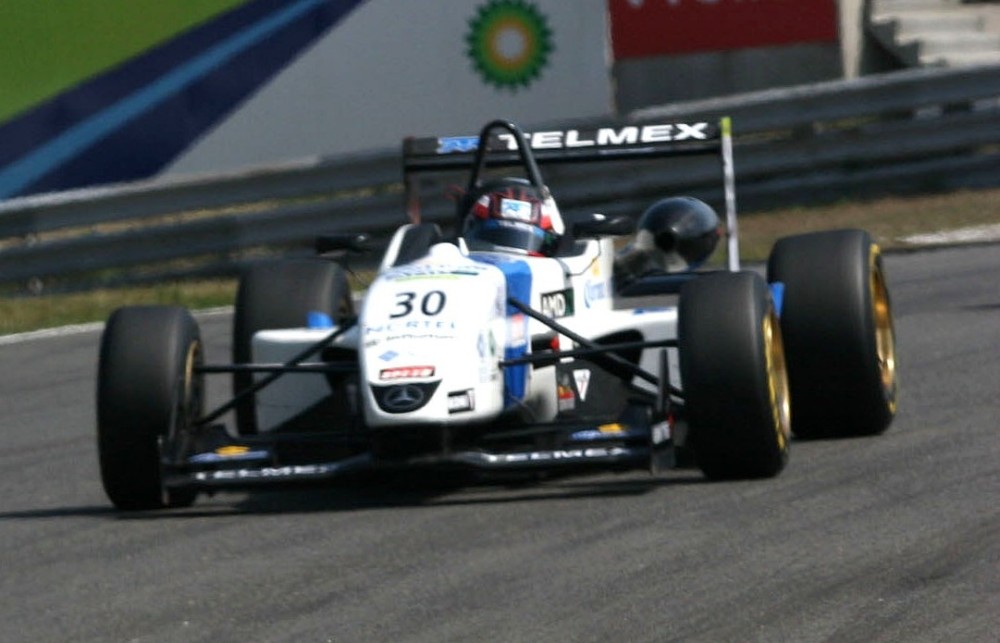 Salvador Duran - Hitech Racing - Dallara F305 - AMG Mercedes