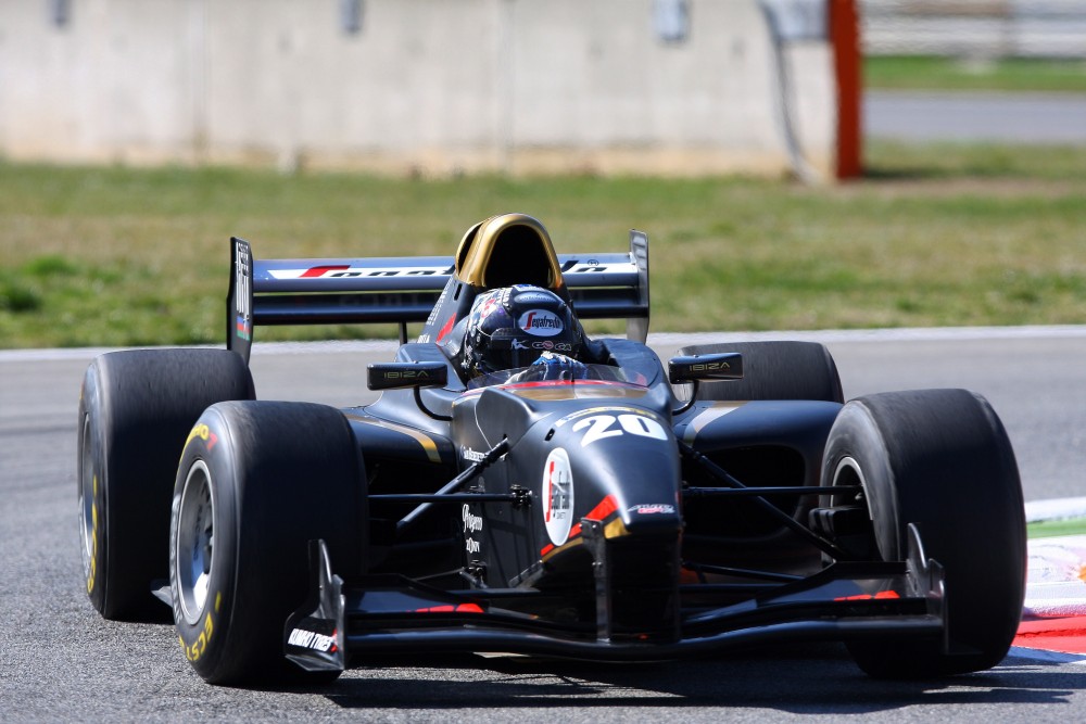 Giuseppe Cipriani - Ibiza Racing Team - Lola B05/52 - Zytek (2013)