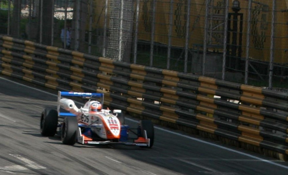 Ronnie Quintarelli - Inging - Dallara F302 - Torii Toyota