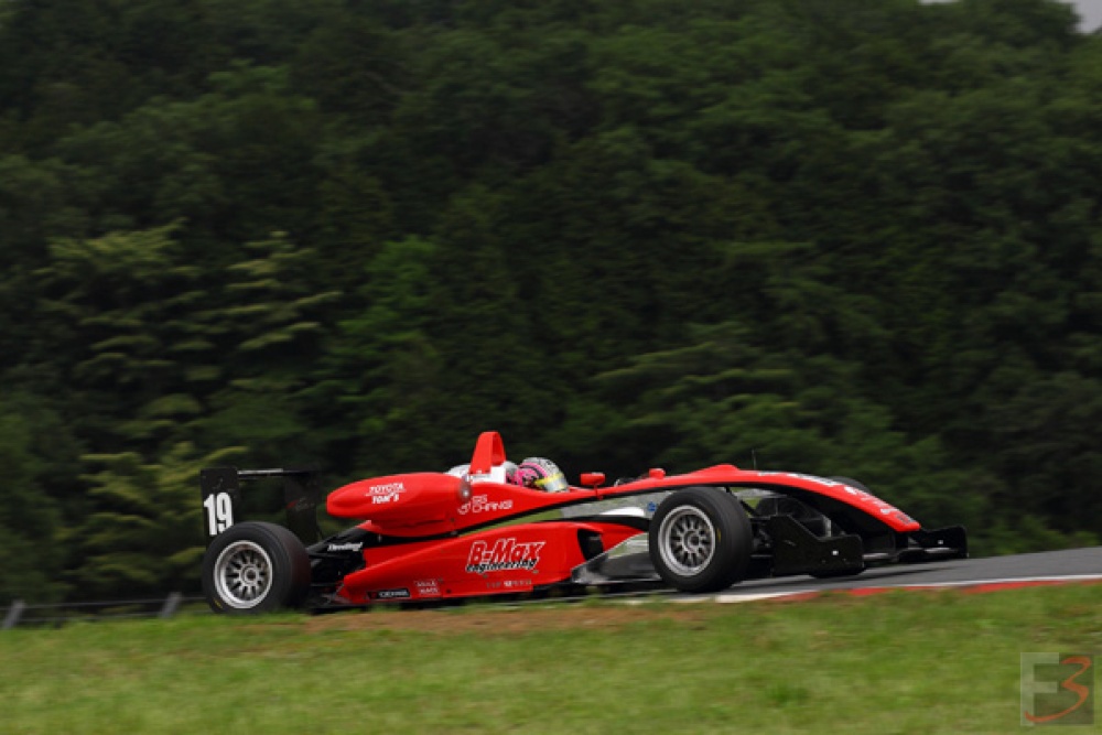 Naoki Nishimoto - KCMG - Dallara F305 - TOM's Toyota