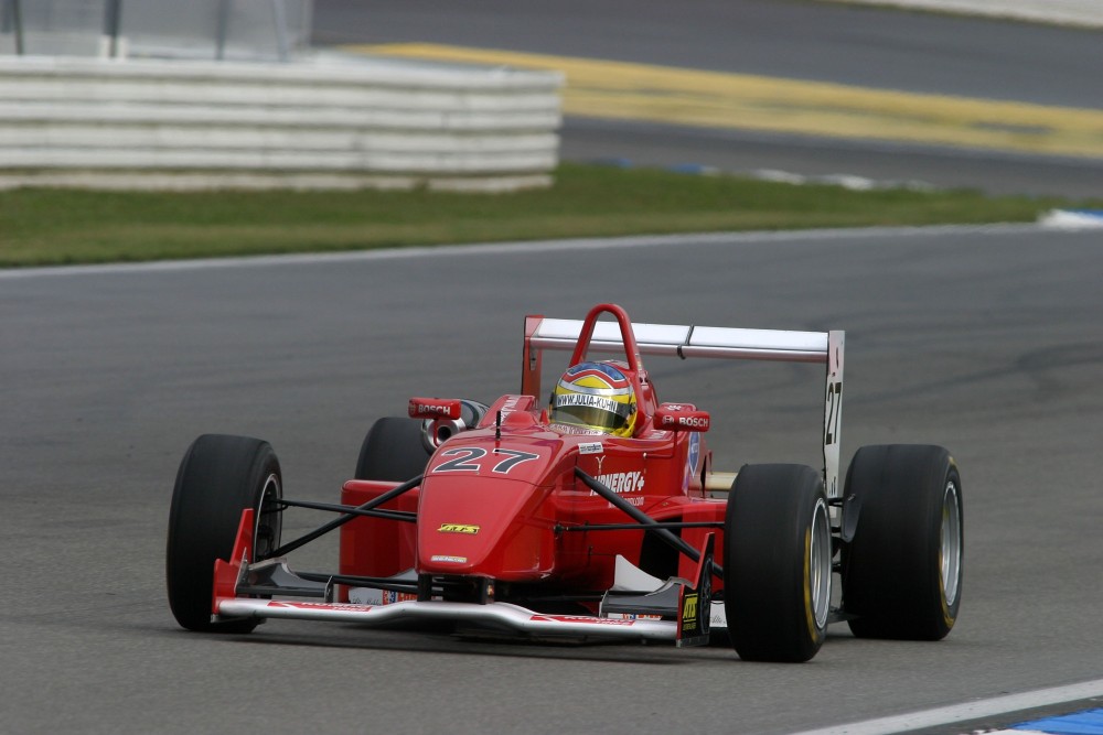 Julia Kuhn - Kuhn Motorsport - Dallara F305 - Spiess Opel