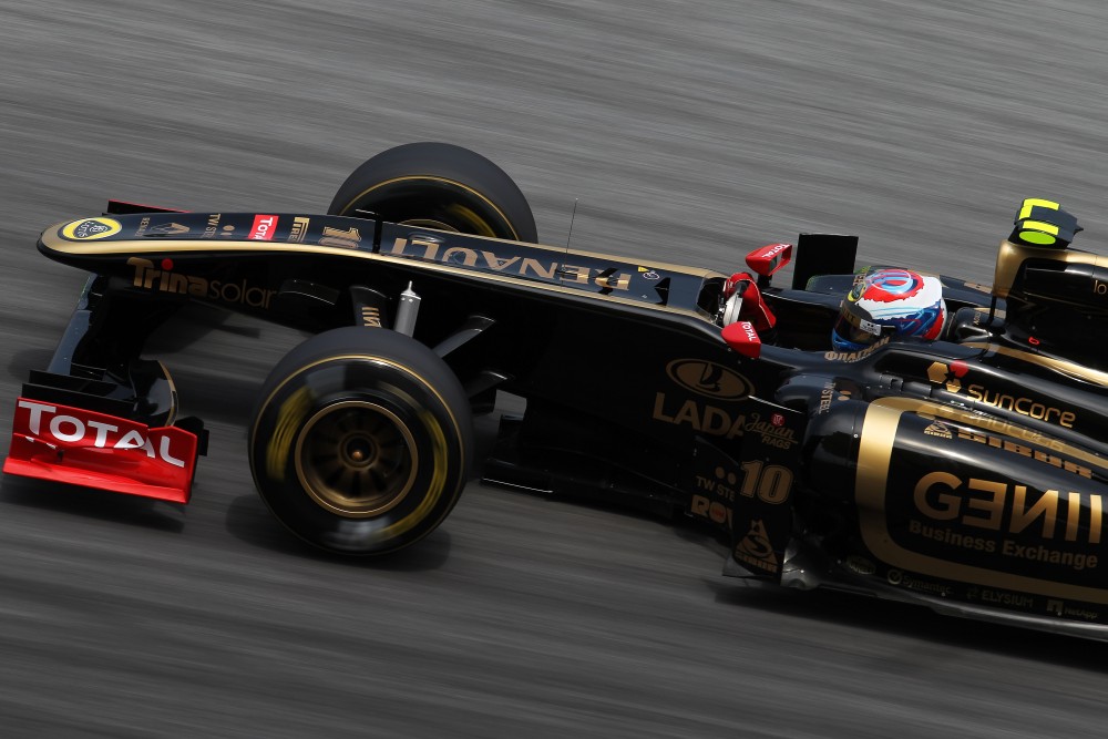 Vitaly Petrov - Lotus Renault GP - Renault R31