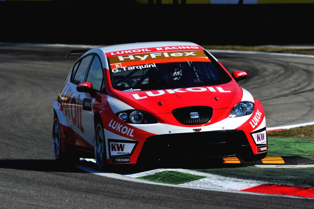 Gabriele Tarquini - Lukoil Racing Team - Seat Leon 1.6T