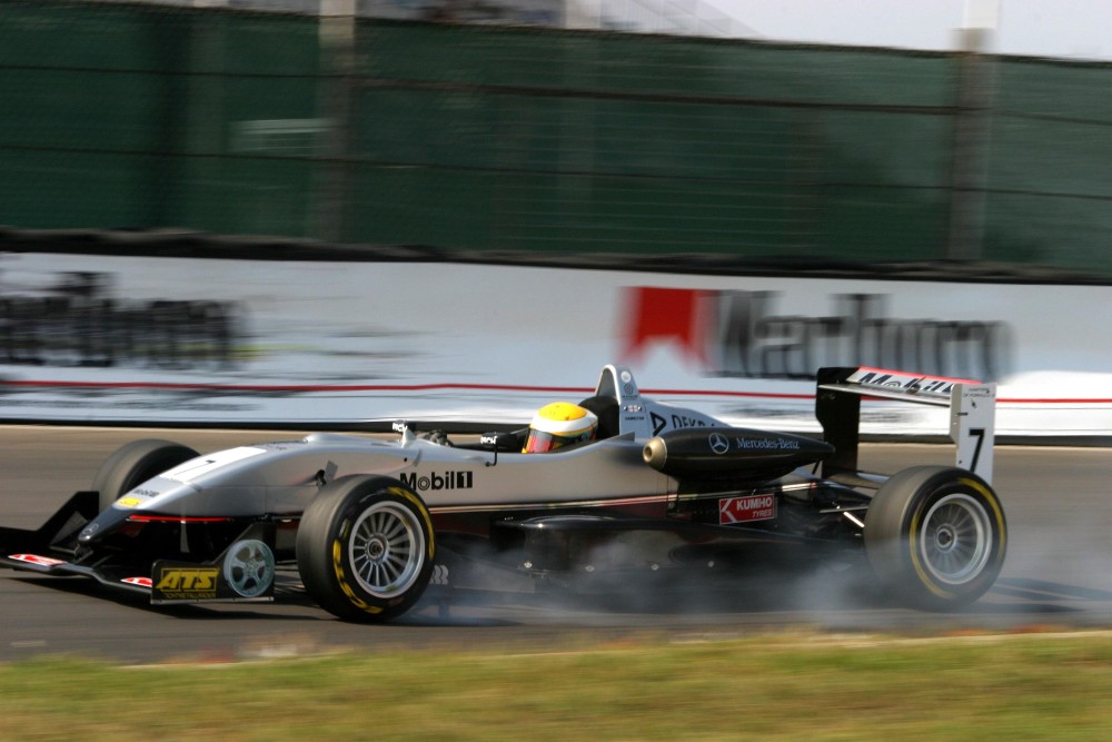 Lewis Hamilton - Manor Motorsport - Dallara F302 - AMG Mercedes