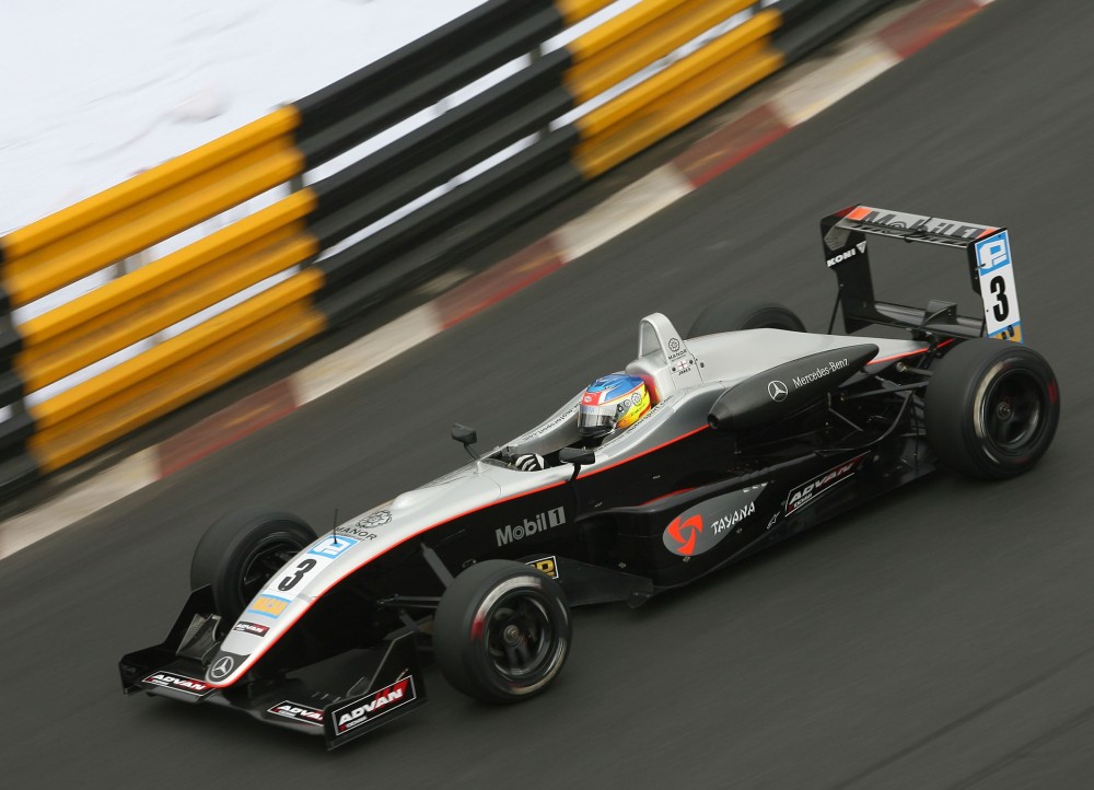 James Jakes - Manor Motorsport - Dallara F305 - AMG Mercedes