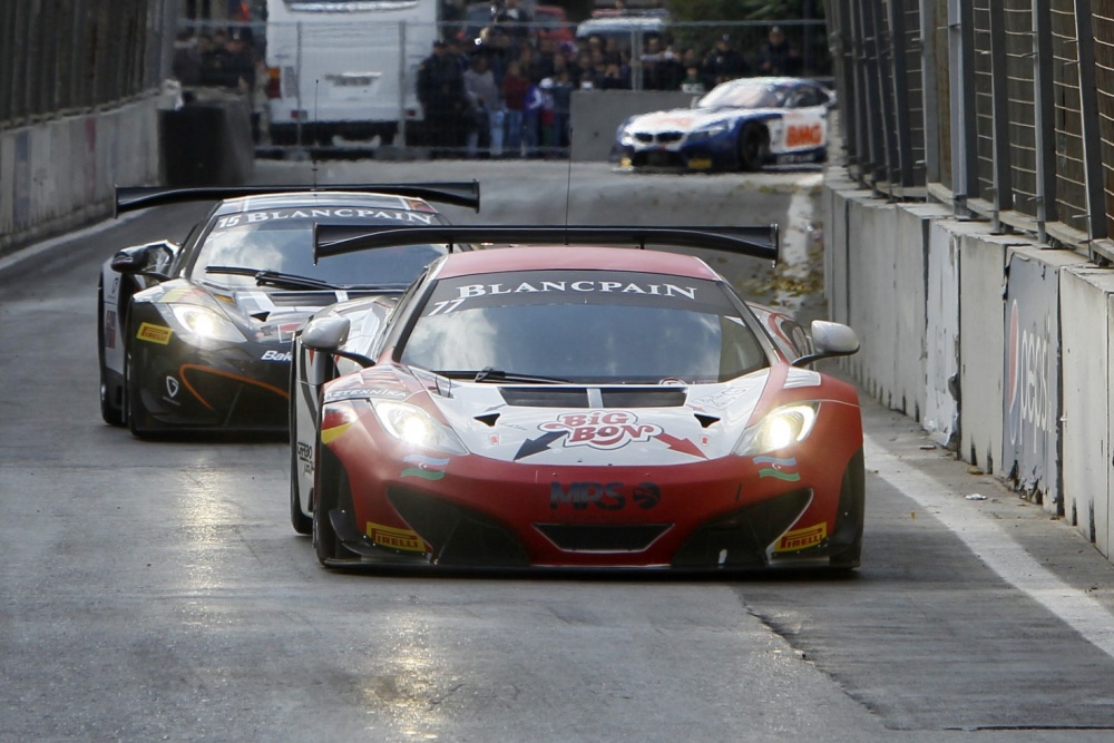 Mark J. ThomasKhaled Al Mudhaf - MRS - McLaren MP4-12C GT3