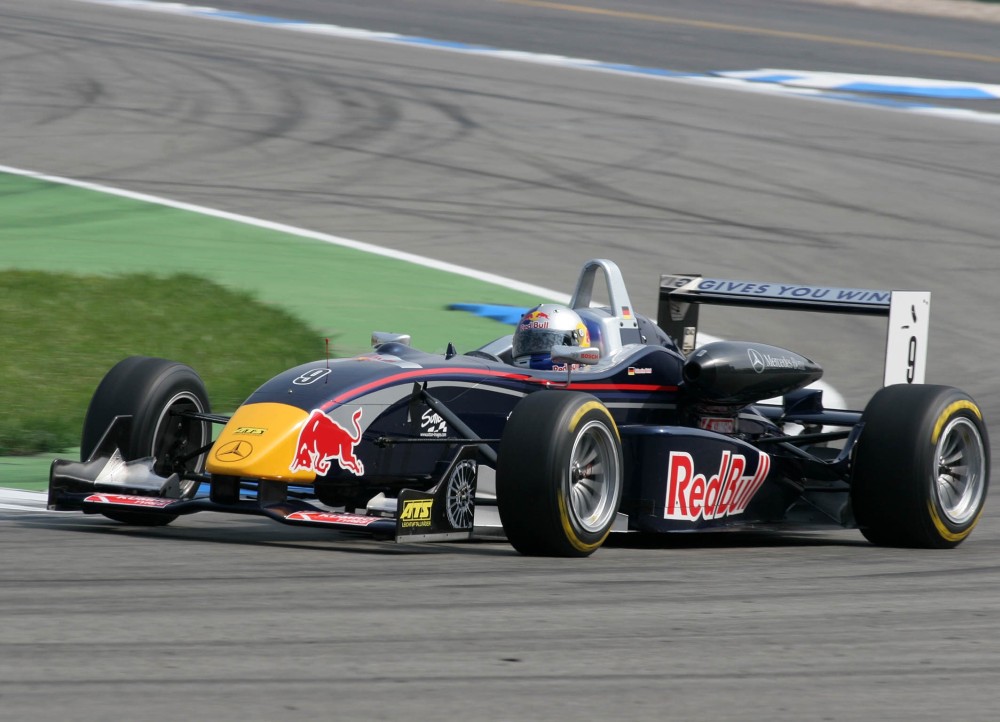 muecke-motorsport-dallara-f305-amg-mercedes-vettel-8140.jpg