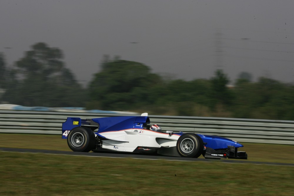 Rafael Suzuki - Ombra Racing - Lola B05/52 - Zytek