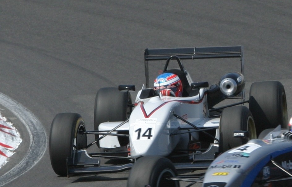 Adam Carroll - P1 Motorsport - Dallara F302 - Mugen Honda
