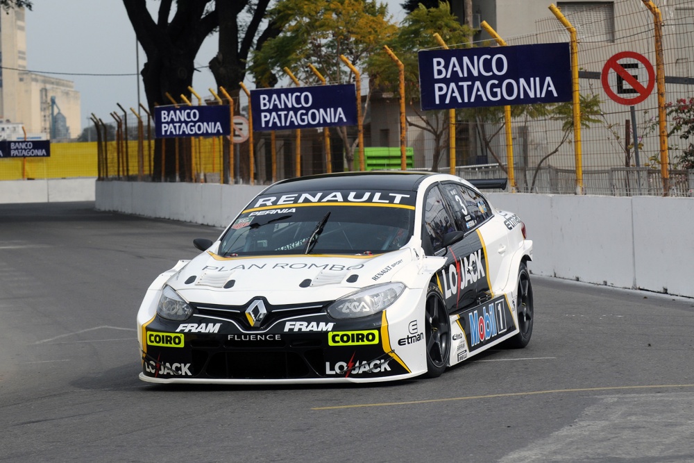 Leonel Pernía - Ambrogio Racing - Renault Fluence II RPE V8