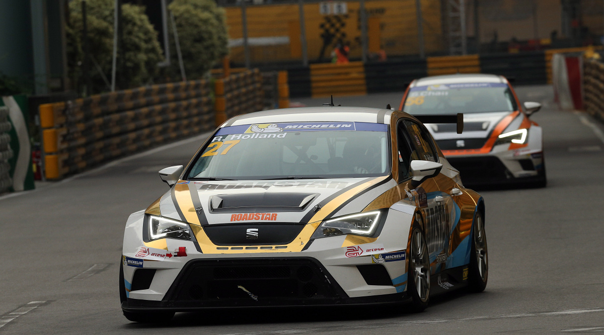 Robb Holland - Roadstar Racing Team - Seat Leon Cup Racer TCR