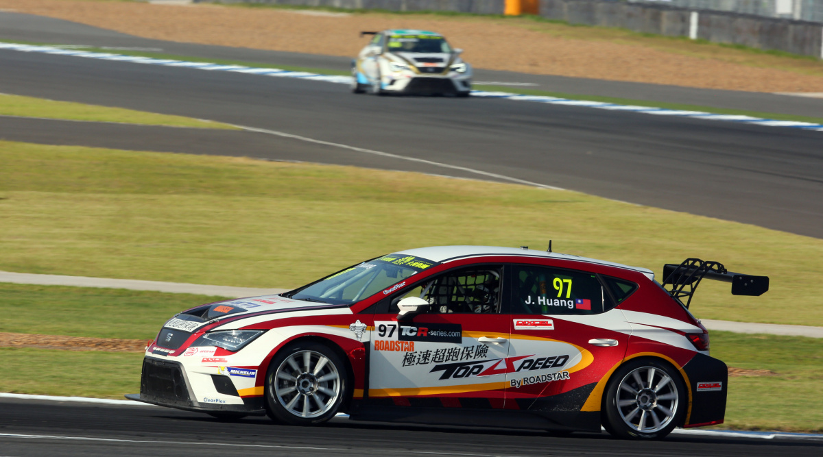 Johnson Huang - Roadstar Racing Team - Seat Leon Cup Racer TCR