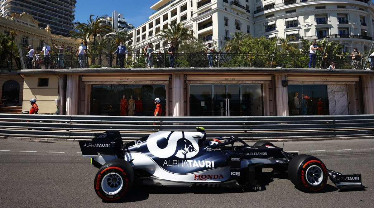 Pierre Gasly - Scuderia AlphaTauri: FIA Formula 1 World Pierre Gasly - Scuderia AlphaTauri: FIA Formula 1 World