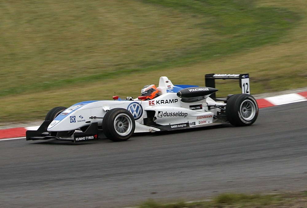 Stef Dusseldorp - Signature - Dallara F308 - Volkswagen