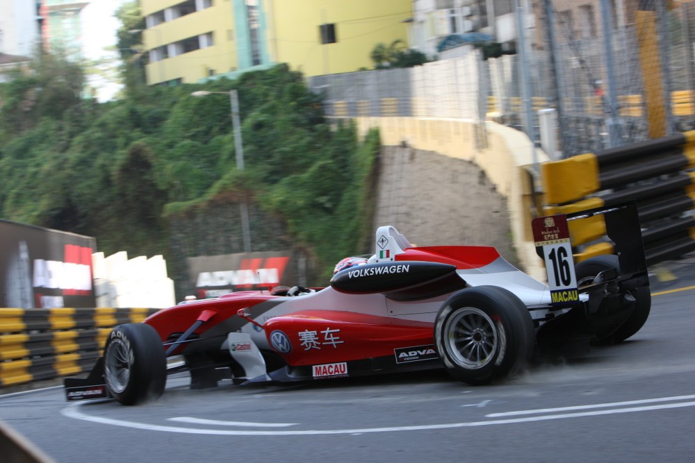 Edoardo Mortara - Signature - Dallara F308 - Volkswagen